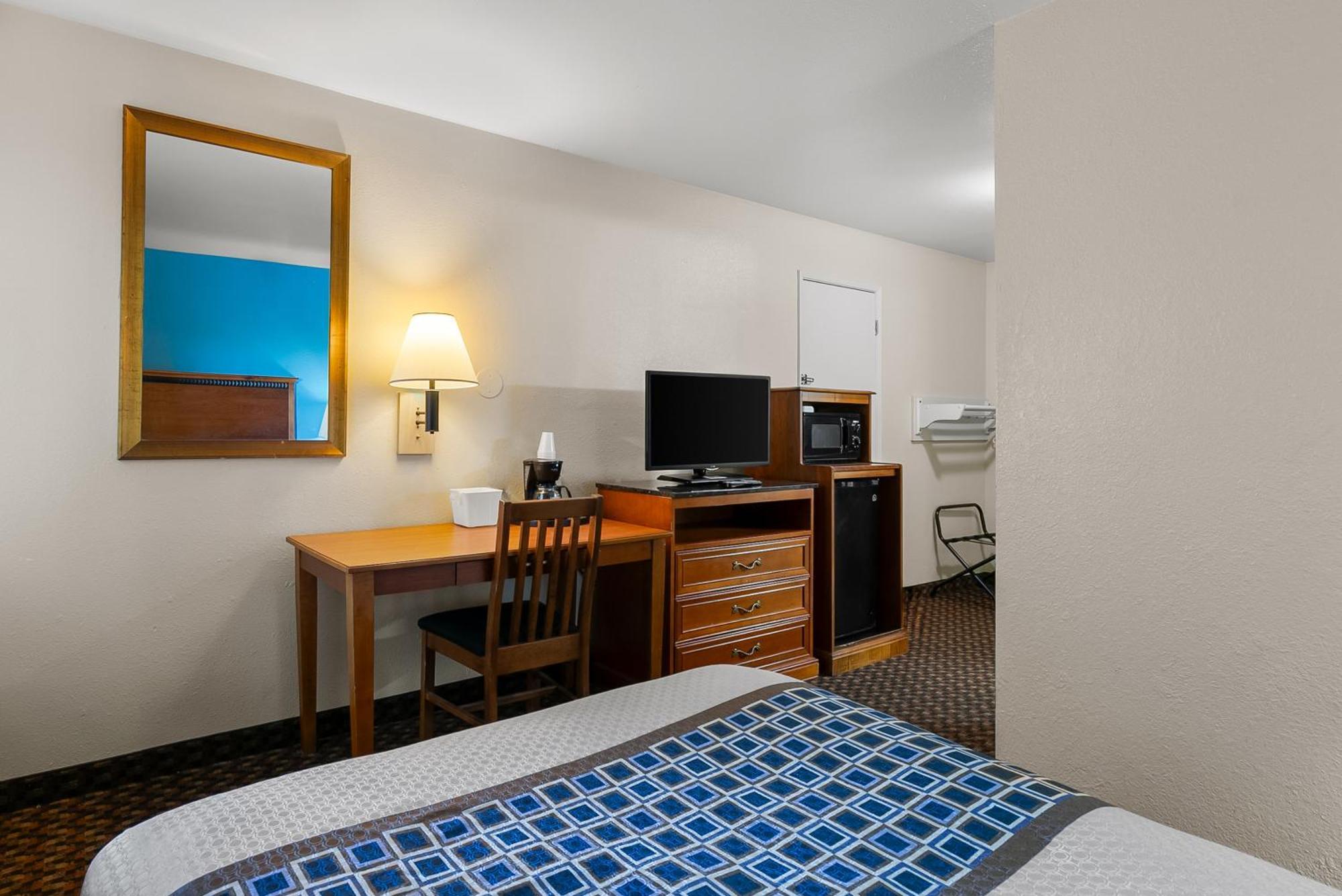 Americas Best Value Inn - Lincoln Airport Екстериор снимка