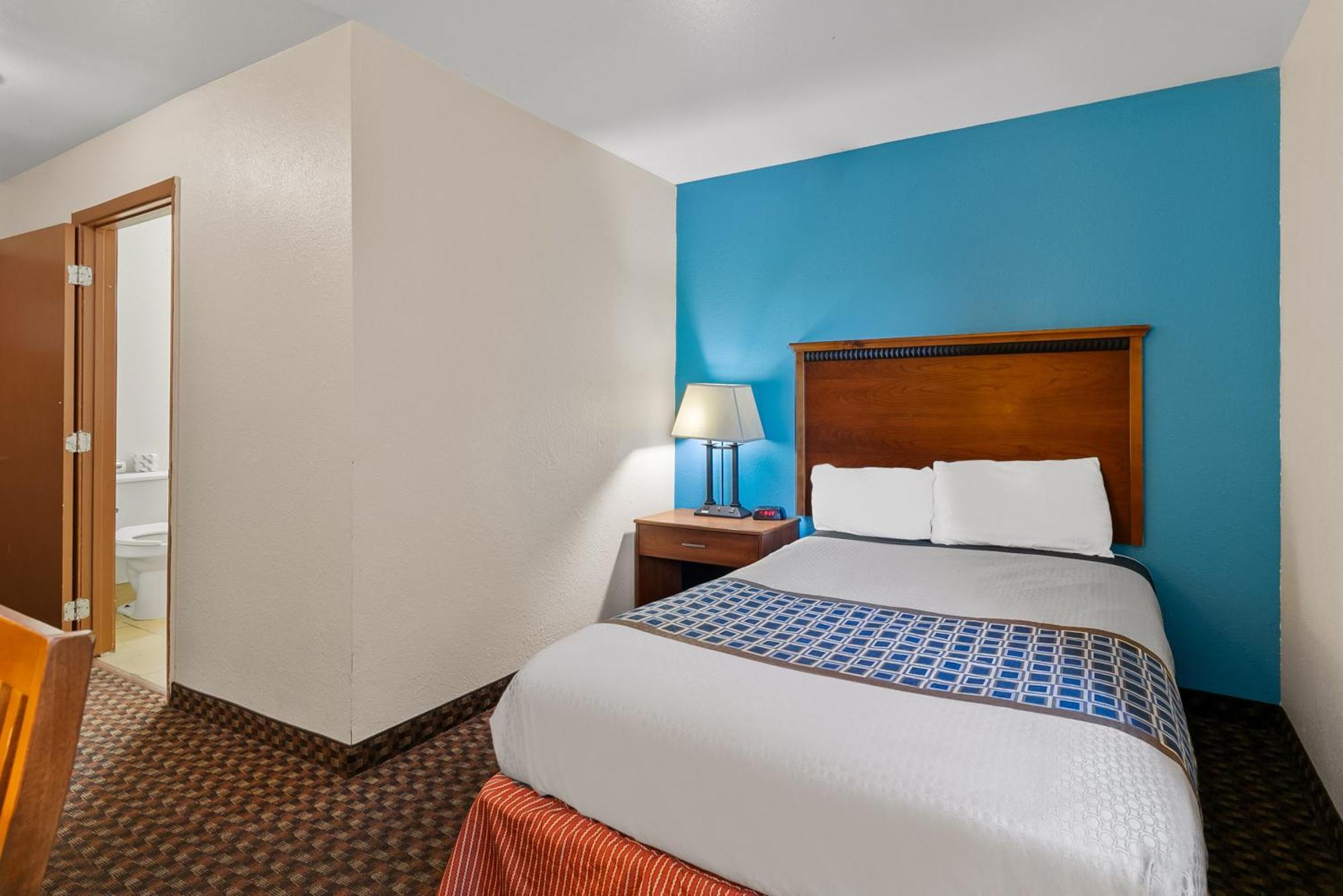 Americas Best Value Inn - Lincoln Airport Екстериор снимка