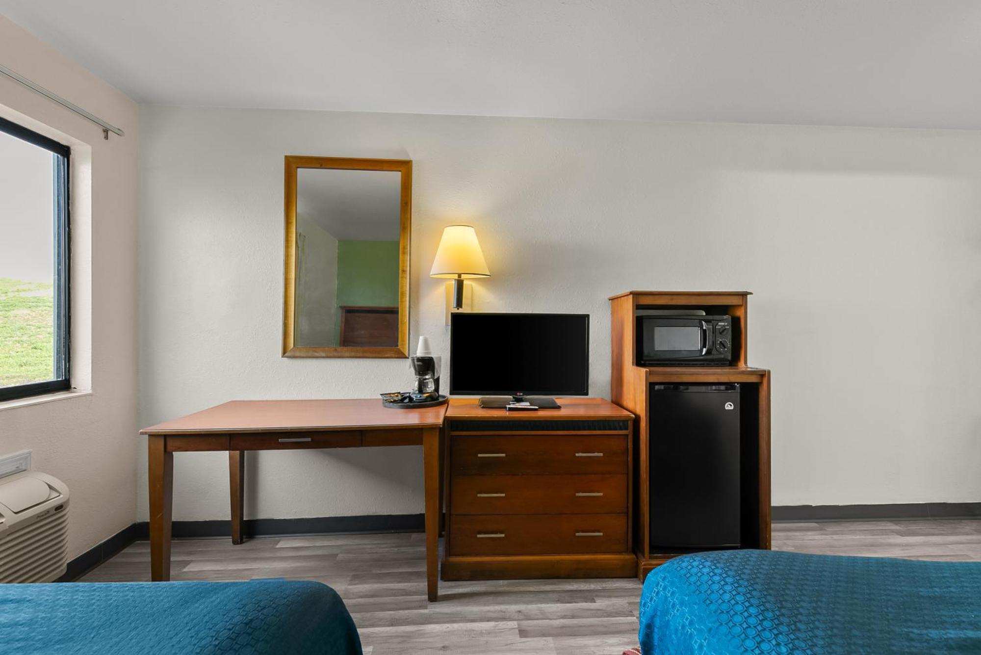 Americas Best Value Inn - Lincoln Airport Екстериор снимка